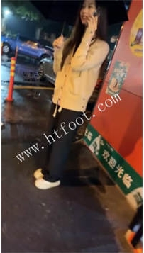 TL50726 素人挖机】下雨天路边开发大二清纯素人35分钟